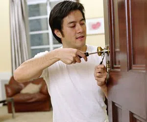 Baldwin Locksmith Service Baldwin, NY 516-247-6195 - changing-locks